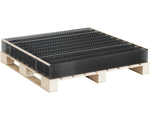 Stapel Baustahlmatten auf einer Palette