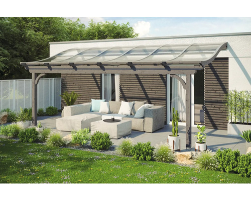 Toiture pour terrasses Skanholz Verona 648 x 339 cm, gris ardoise Terrasse couverte en bois avec toit transparent et coin salon dans le jardin