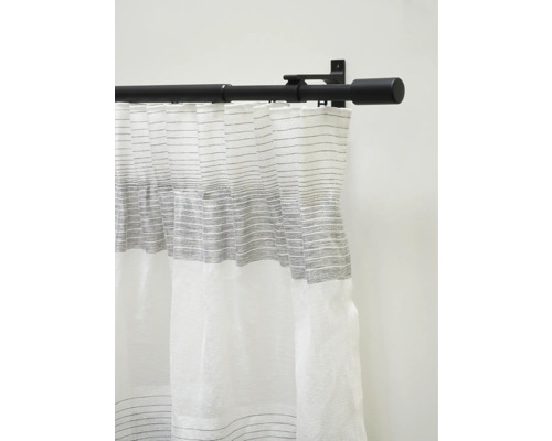Gardinenstange mit Vorhang