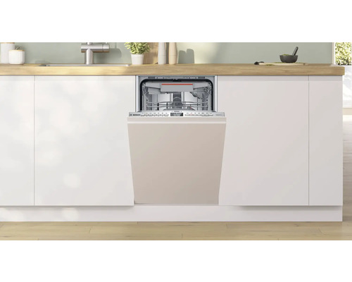 Lave-vaisselle intégré dans un ensemble de cuisine