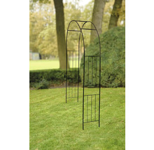 Gartenbogen aus Metall im Aussenbereich