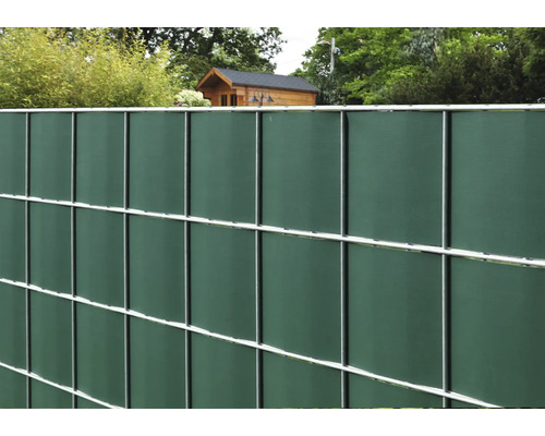 Gartenzaun mit Sichtschutzstreifen