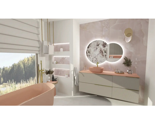 Modernes Badezimmer mit Badewanne, Waschtisch, Spiegel und Fenster