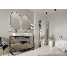 Badezimmer mit Doppelwaschtisch, ovalen Spiegeln, Badewanne und Regalen in hellem Design