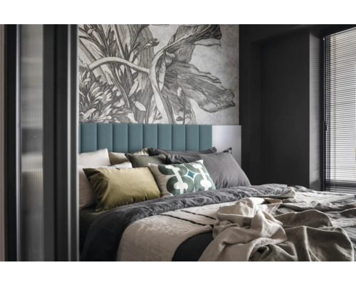 Coussin mural Salva vert-bleu aspect tissé 60 x 15 cm Chambre avec lit, oreillers, couvre-lit et peinture murale florale