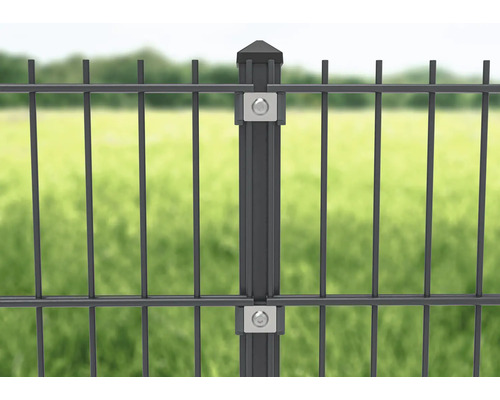 Doppelstabmattenzaun Detailansicht mit Pfosten und Befestigung