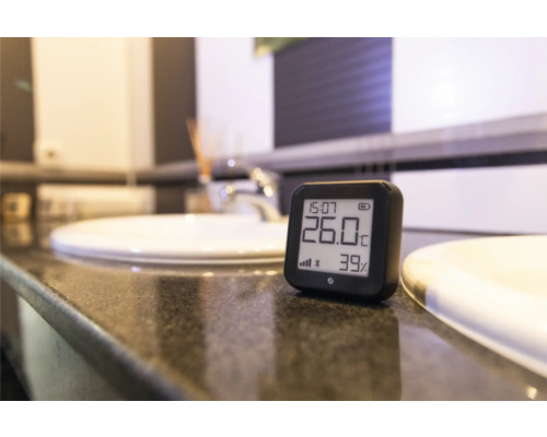 Thermomètre d''intérieur pour mesurer la température et l''humidité dans la salle de bains