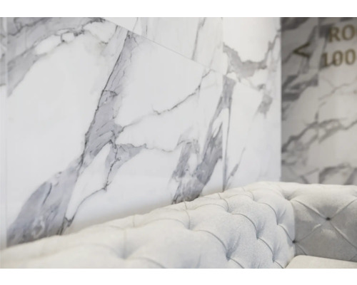 Dekorative Wandfliesen mit Marmorstruktur