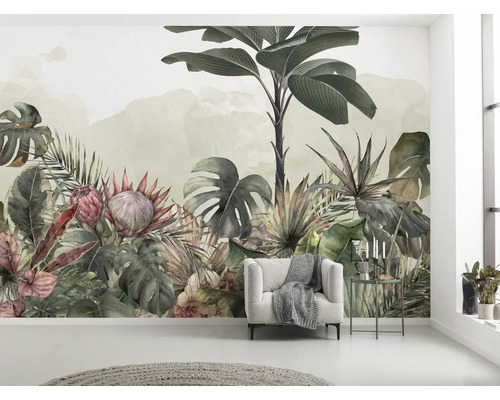 Mur avec un papier peint photo avec des motifs de jungle représentant une forêt tropicale avec une végétation luxuriante