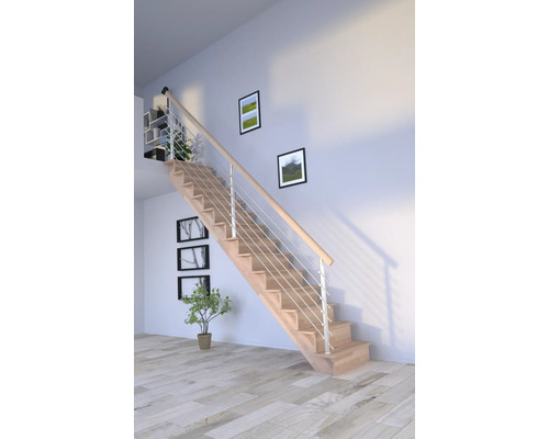 Holztreppe mit Edelstahlgeländer in einem hellen Raum