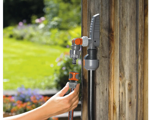 Raccord de tuyau d''arrosage à un robinet avec raccord de robinet et raccord de tuyau