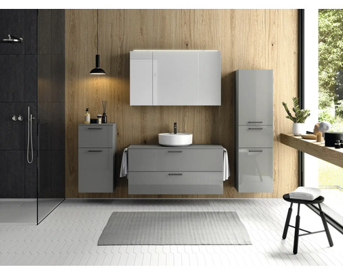 Modernes Badezimmer mit grauen Möbeln, Waschbecken und Dusche