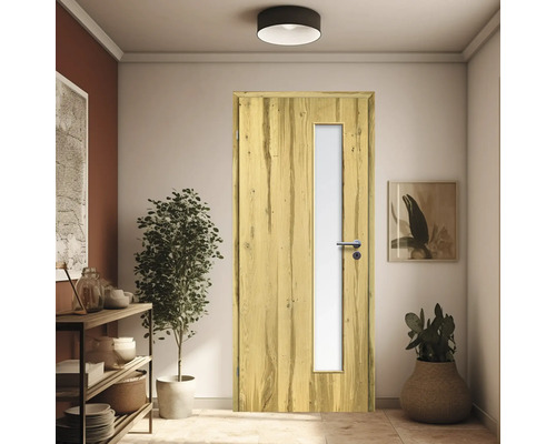 Porte en bois avec insert en verre dans un couloir lumineux