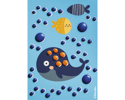 Illustration mit Wal, Fischen und Blasen auf blauem Grund