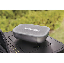Tenneker Grillzubehör Räucherbox auf einem Grill