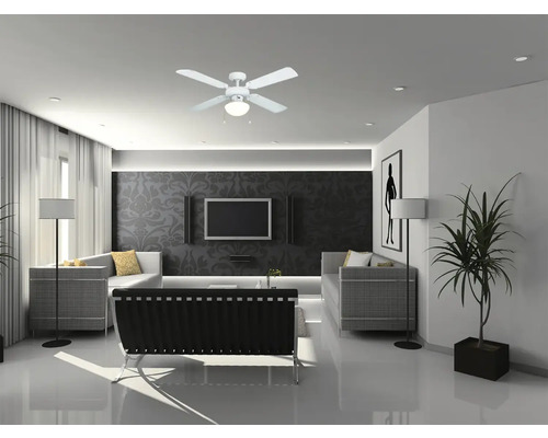 Salon avec ventilateur de plafond et éclairage