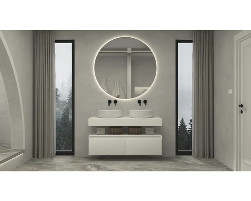 Salle de bains lumineuse avec double vasque, miroir rond avec éclairage et fenêtre