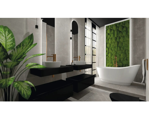 Salle de bains lumineuse avec double vasque, baignoire et mur végétal