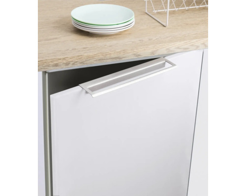 Meuble de cuisine avec poignée profilée