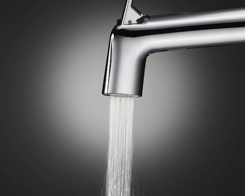 Wasserhahn mit laufendem Wasser