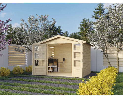 Garten mit Holzgartenhaus und geöffneten Doppeltüren, im Inneren ein Schminktisch