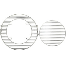 Deux grilles de barbecue en métal