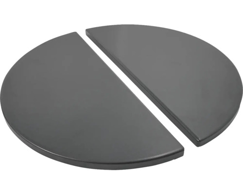Zwei graue, halbrunde Tischplatten