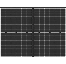 Deux panneaux solaires pour la production d''électricité.
