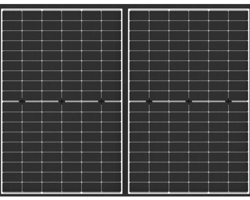 Deux panneaux solaires pour la production d''électricité.
