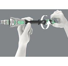 Outil Wera avec poignée rotative en main