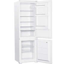 Geöffneter weisser Kühlschrank mit mehreren Regalen und Gefrierfach