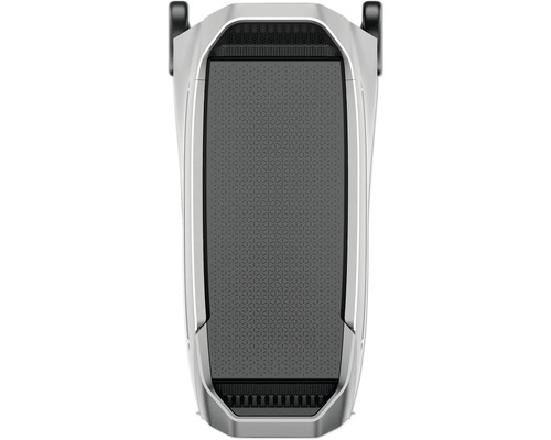 Vue de dessus d''un robot tondeuse argenté