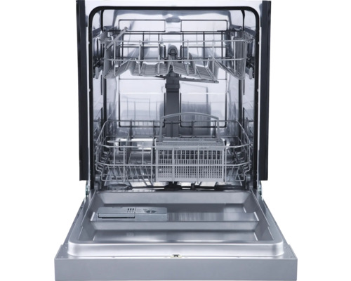 Lave-vaisselle ouvert avec paniers