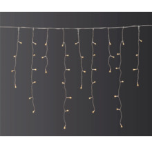 Guirlande lumineuse avec des brins pendants et des lumières blanc chaud
