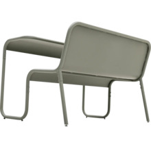 Chaise en métal avec accoudoirs
