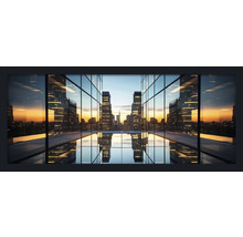 Dekorativer Wandspiegel mit Stadtbild