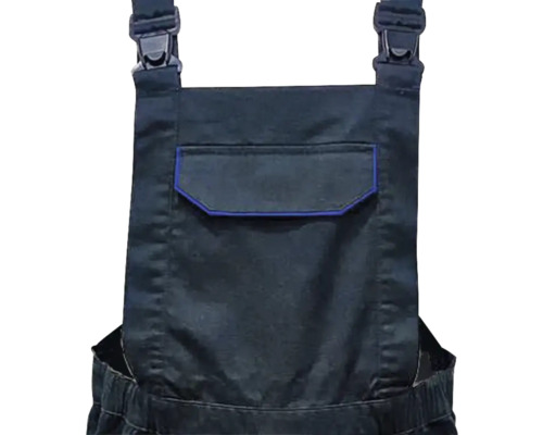 Detailaufnahme einer schwarzen Arbeitshose mit Latztasche