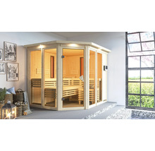 Ecksauna mit Glasfront und Holzbänken in einem hellen Raum