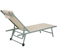 Verstellbare Strandliege mit Rädern