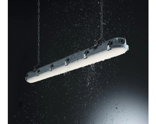 Luminaire pour pièce humide avec chaîne sous l''eau