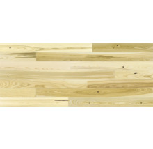 Revêtement de sol en bois clair