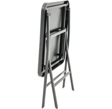 Zusammengeklappter Klapptisch aus Metall