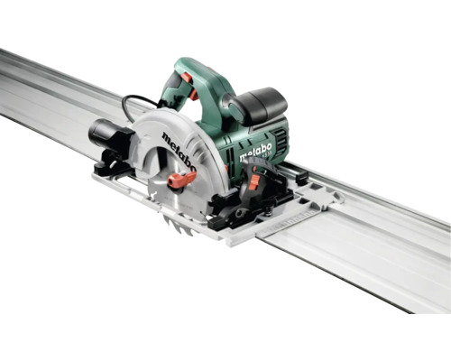 Scie circulaire portative Metabo sur rail de guidage