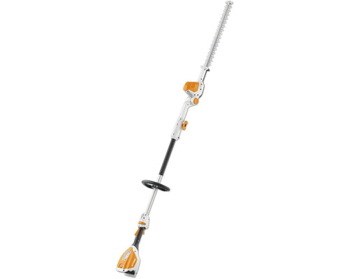 Logo Stihl sur une cisaille à haie sur perche sans fil