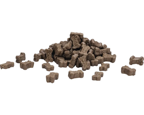 Pile de friandises pour chiens en forme d''os