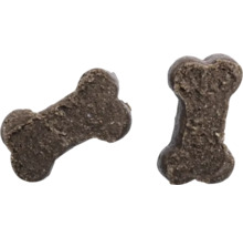Deux friandises pour chien en forme d''os