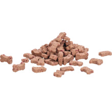 Pile de friandises pour chiens en forme d''os