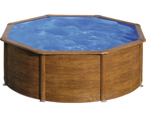 Piscine octogonale avec revêtement en bois et eau bleue