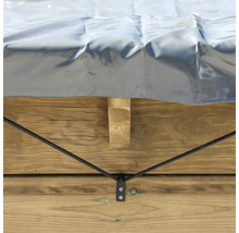 Holzpool mit Abdeckplane und Spannseilbefestigung