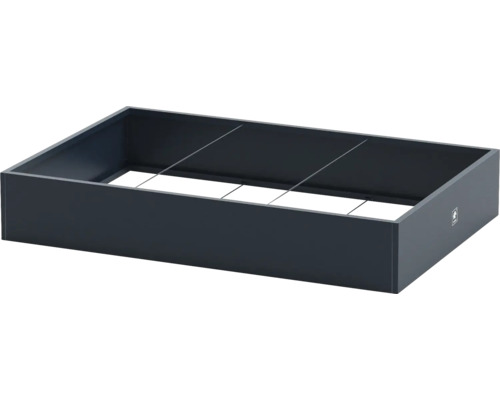 Pflanzkasten aus Metall mit drei Abteilen